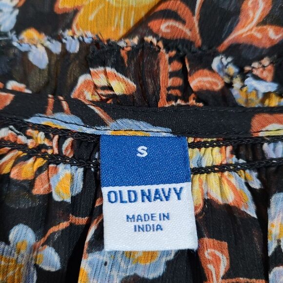 Old Navy Floral Sheer Blouse with Ruffled Sleeves - Picture 4 of 4